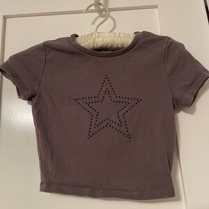 Garage Tee with Star Design in Soft Gray